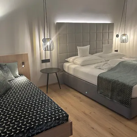 Hotel Schloessl 4*