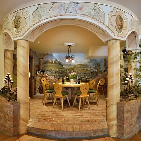 Szálloda Schloessl 4*