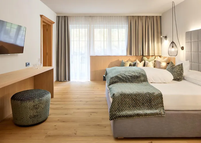 מלון Schloessl 4*