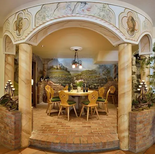 מלון Schloessl 4*